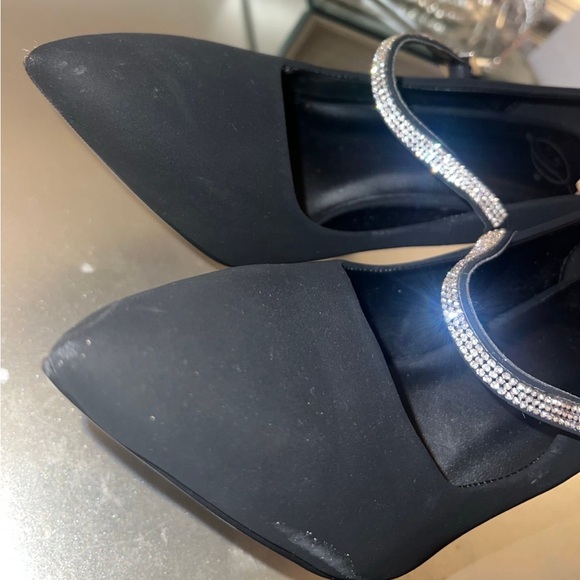 Heels - Picture 4 of 7